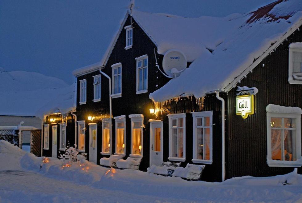 Taergesen Guesthouse Reydarfjordur Dış mekan fotoğraf