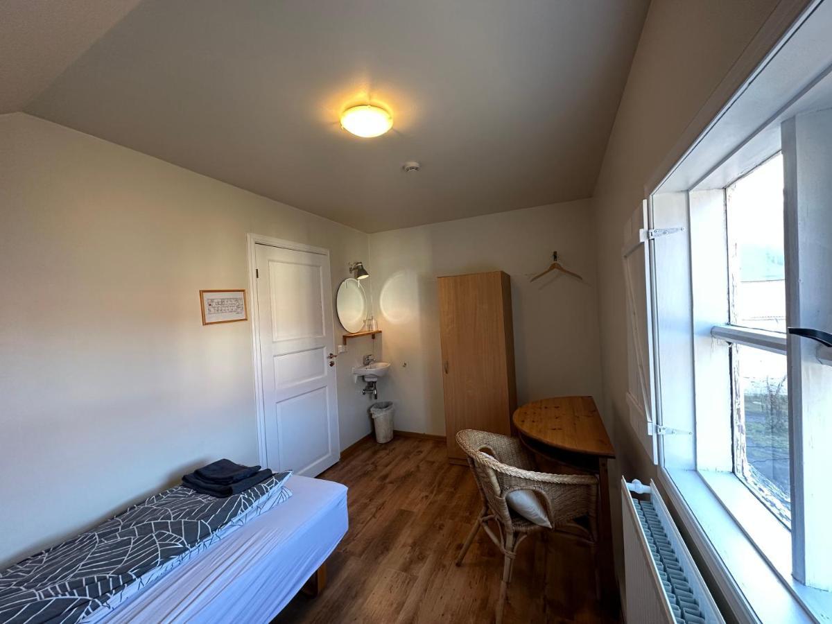 Taergesen Guesthouse Reydarfjordur Dış mekan fotoğraf